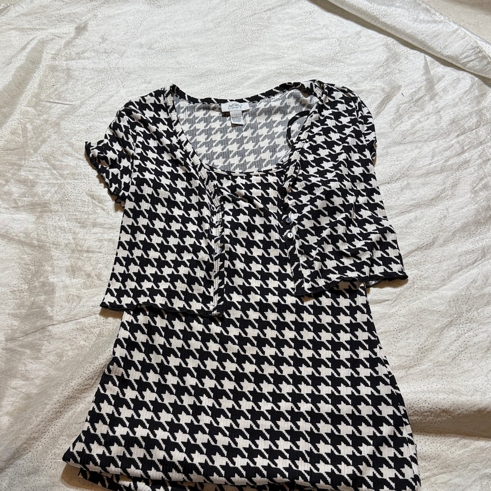 Just Polly Black & White Houndstooth Dress Set (Juniors) (Bin 11)